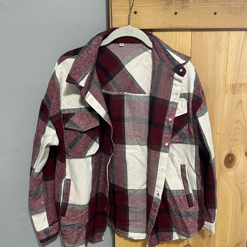 Flannel coat with pockets, size medium